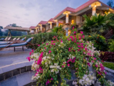 Hotel Jungle Crown Hotels in Chitwan