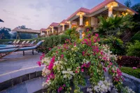 Hotel Jungle Crown