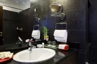 Hotel Tibet International - 4-Star