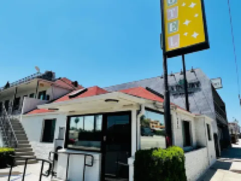 The Bell Vista Hoteles en Burbank