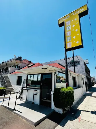 The Bell Vista Отели рядом с достопримечательностью «Gordon Biersch Brewery Restaurant»