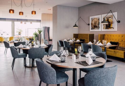 레오나르도 호텔 취리히 에어포트 로비