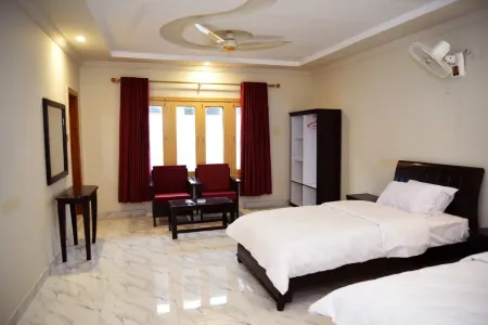 Legend Hotel Chitral Отели в г. Читрал