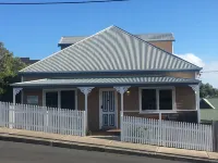 Noah's Stanley Luxury Bed and Breakfast - Kitchenette