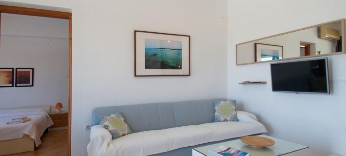 Rouladina Apt 2 in Stalos Hotels in Stalos
