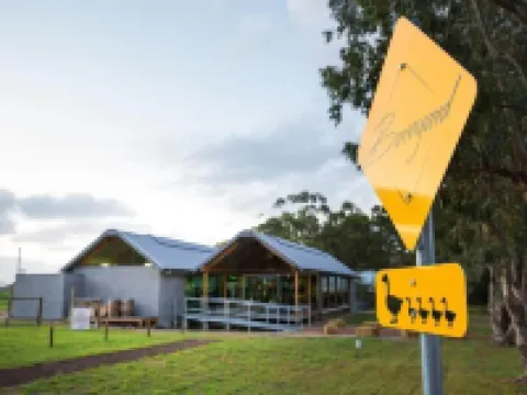シエナ ロッジ ヤリンガップのホテル