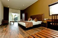 Golden Star Beach Hotel