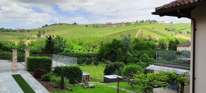 Cascina Bellonuovo Hoteles en Alba