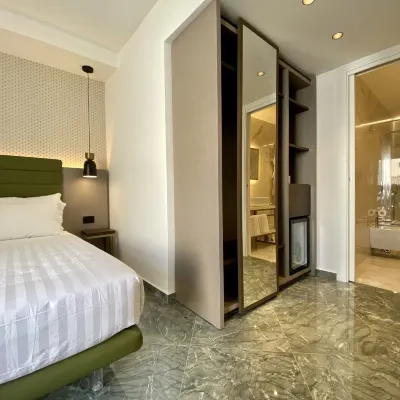 Salemare Rooms & Suites Hotels near Old Town