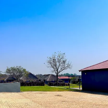 Cyc Guest Lodge