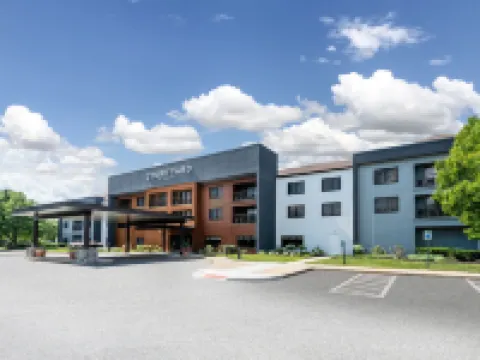 Courtyard Columbus Airport Hotels in Columbus