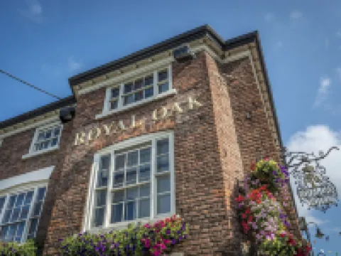 The Royal Oak Hotel, Welshpool - the Coaching Inn Group Hotels in Welshpool