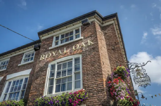 The Royal Oak Hotel, Welshpool - the Coaching Inn Group
