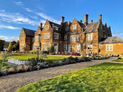 Hartsfield Manor Hotel a Redhill