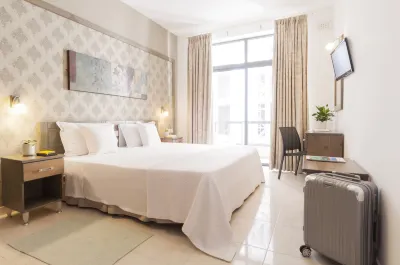 Alexandra Hotel