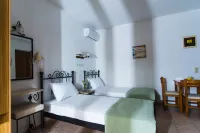Newcastle Studios Hotels in Agios Konstantinos