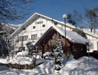 Hakuba Pension & Log Hotel Meteor