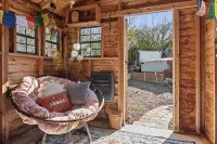 Private Creek Access and Relaxing Hot Tub - Serene Nature Haven