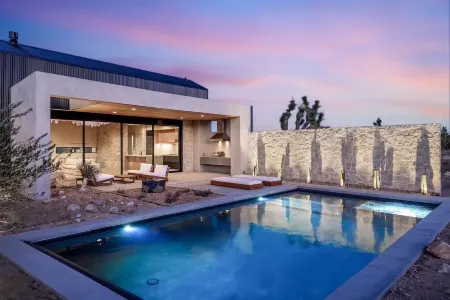 Ren House | Luxury Nature Retreat w/ Pool & Spa