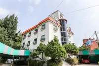 ASAN Thema park motel Hotels near Sun Moon University, Asan Campus