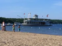 Private Game Room and Fenced Backyard Oasis - Charming Retreat Hotels in Lyons