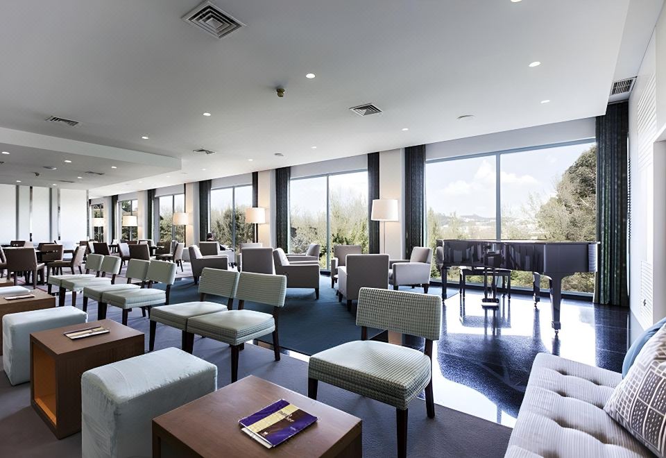 Hotel de Guimaraes Business & Spa 수영장