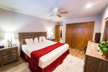 Access to Heated Outdoor Pool and Scenic Views - Charming Haven