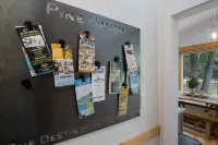 Private Decks and Large Backyard Oasis - Gorgeous Charming Cabin Hotels in Elk Rapids