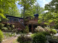 Charming Getaway with Wrap-Around Decks - Cozy Retreat in Nature