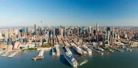 Game Room and Modern Amenities - Spacious Luxe Retreat فنادق في Bayonne