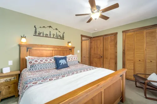 Tranquil Haven - Riverfront, Fireplace, Mountain Views