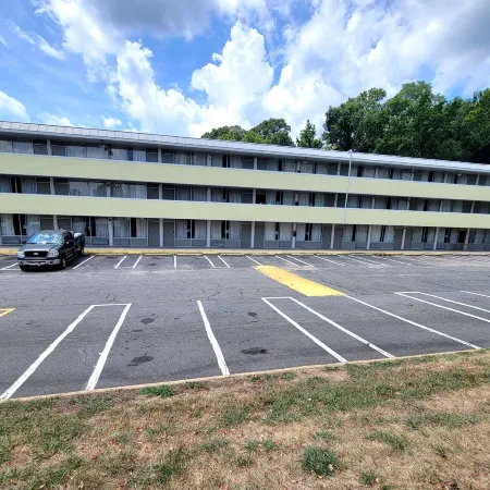 Days Inn by Wyndham Alexandria South