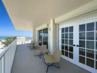 Endless Gulf Views and Heated Outdoor Pool - Stunning Coastal Haven
