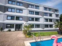 Ibis Styles Linz - piscina