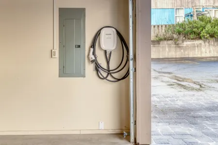 Spectacular Ocean View and Cozy Fireplace - Stunning Coastal Retreat