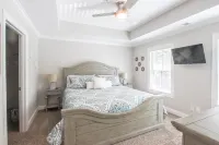 Luxe Kitchen and Spacious Living Area - Charming Low Country Haven