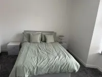 Central 3-Bed Seaside Apartment - Sleeps 5 - Apartments