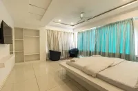 The Grand Monarch Hotel, Ujjain - 停車場