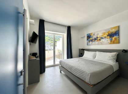 A&A Rooms