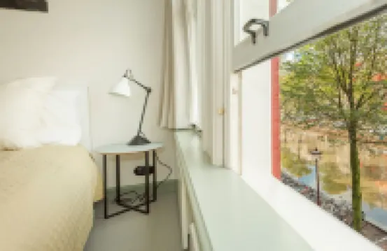 The Red Ox - Super Central Canal View Rooms