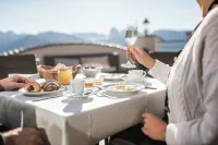 大全景健康飯店Sambergerhof - 早餐