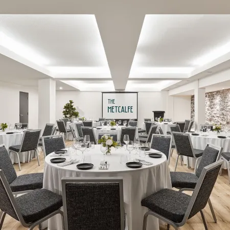 The Metcalfe by Gray Collection