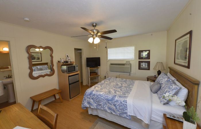 Shiner Country Inn