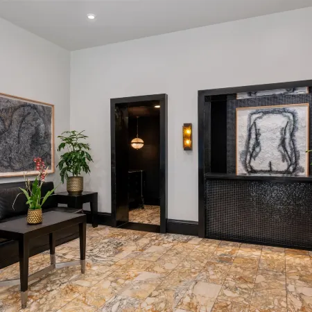 Hotel Royal New Orleans Отели рядом с достопримечательностью «Дом Герман-Грима»