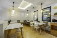 Ola Living Hostal Diagonal -  Privatzimmer
