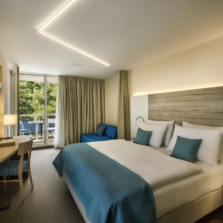 Hotel Marina - Liburnia Отели рядом с достопримечательностью «Пляж Медвея»