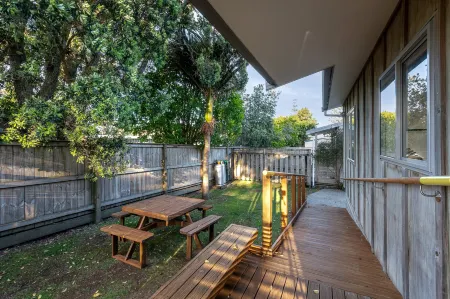 Athenree Hot Springs & Holiday Park Отели рядом с достопримечательностью «Tasman Holiday Parks - Waihi Beach»