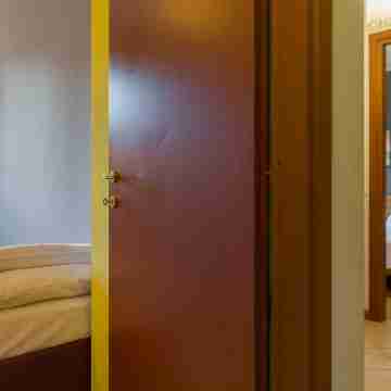 Le Volpi in città by Reasy&Busy Others