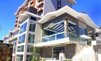 Newtown Plaza Hotel
