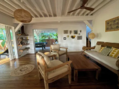 Le Coconut Lodge Hotels in Rangiroa